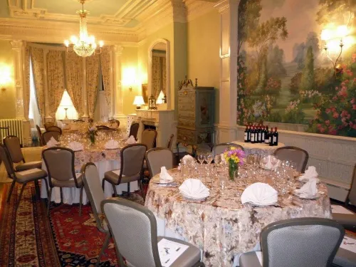 The College Club of Boston Ristorazione Photos