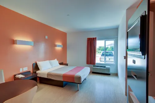 Motel 6 Roanoke, TX - Northlake - Speedway Photos