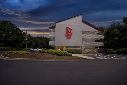 Red Roof Inn Chapel Hill - UNC Exterior Photos