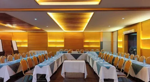 Royal Phala Cliff Beach Resort Business Facilities Photos