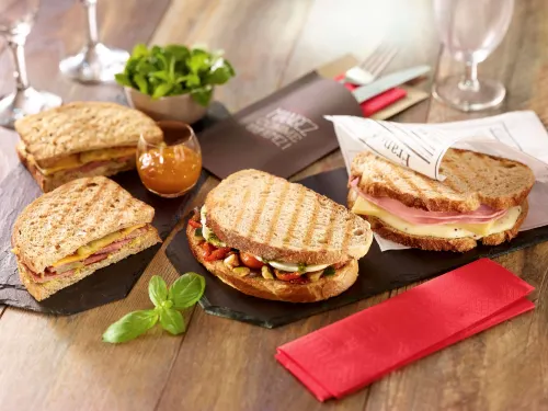 Ibis Sao Carlos Dining Photos