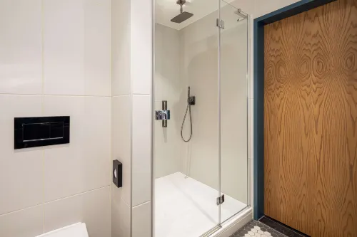 The Gantry London, Curio Collection by Hilton Chambres Photos