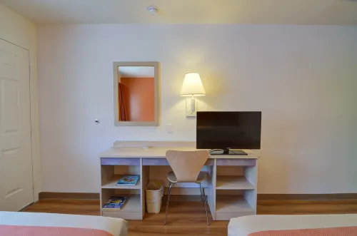 Motel 6 Palm Springs, CA - East - Palm Canyon Camere Photos