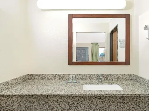 Travelodge by Wyndham Sacramento / Rancho Cordova Photos