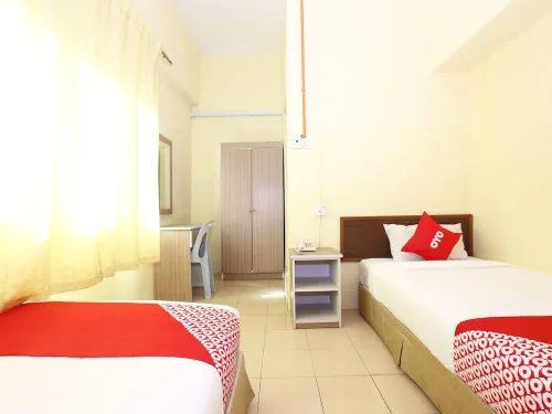 Super OYO 89651 Harmoni Hotel Zimmer Photos