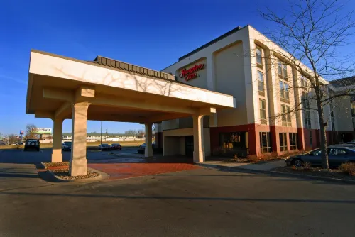 Hampton Inn des Moines-Airport Esterni Photos