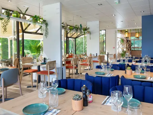 Novotel Aix-en-Provence Pont-De-l'Arc Fenouillères Dining Photos