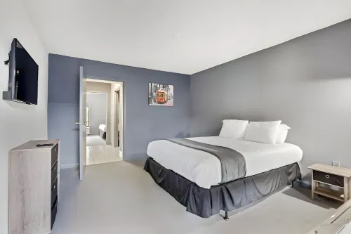 Hotel 10 Extended Stay Photos