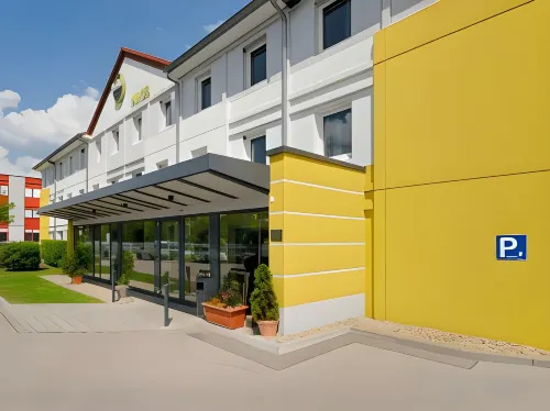 B&B HOTEL Ingolstadt-Ost Außen Photos