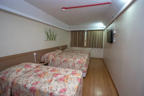 Hotel Golden Park Curitiba by Nacional Inn Camere Photos