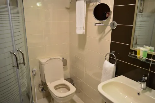 Ream Hotel Amman Zimmer Photos