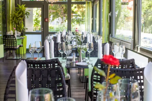 Novina Hotel Tillypark Dining Photos