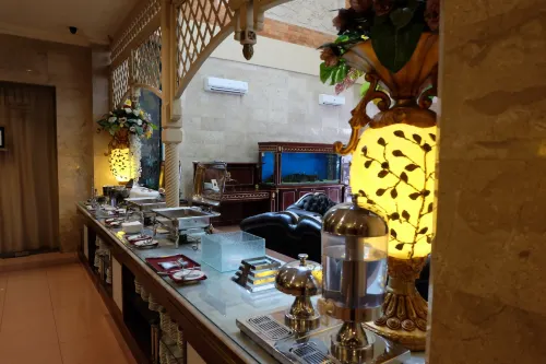 Hotel Indah Palace Solo Makanan Photos