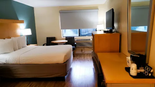 Days Inn by Wyndham Woodland Photos