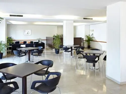 B&B HOTEL Barcelona Mollet Porta de Gallecs Espaces publics Photos