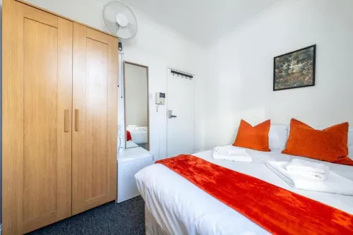 Vilenza Hotel Rooms Photos