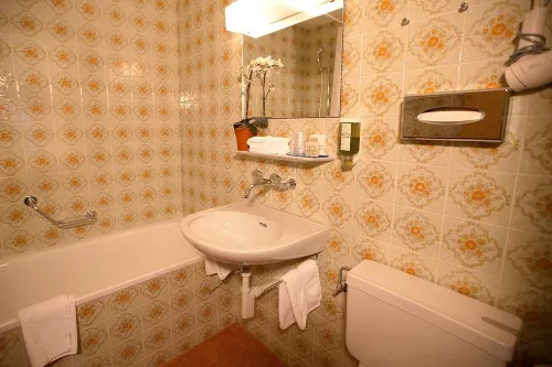 Hotel Cabana Huoneet Photos
