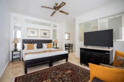 The Colony Hotel Bali Kamar Photos
