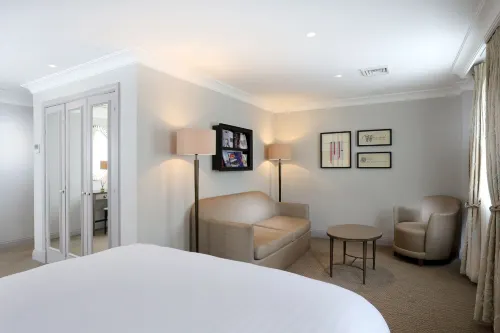 Castle Hotel Windsor Rooms Photos