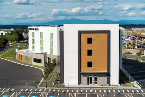 Ramada by Wyndham Spokane Airport Exterior Photos
