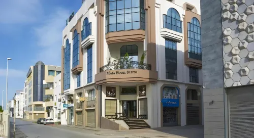 Maia Hotel Suites Exterior Photos
