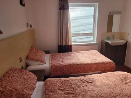 The Gatwick White House Hotel Photos