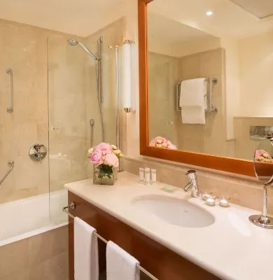 Starhotels Grand Milan Photos