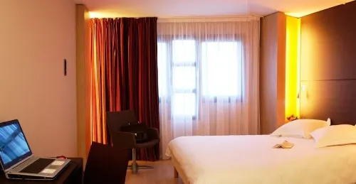 Hôtel Oceania Nantes Aéroport Chambres Photos