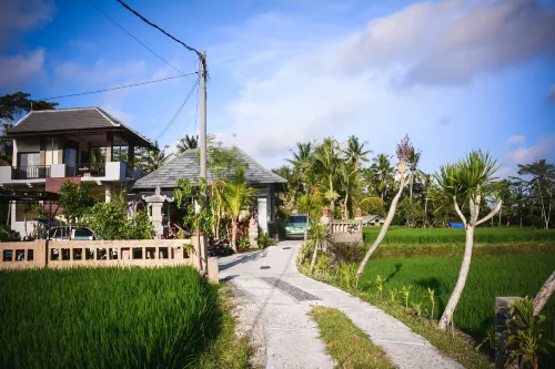 Villa JJ and Spa Ubud بالقرب من الفندق Photos