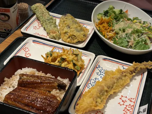 Welina Hotel Dotonbori Makanan Photos