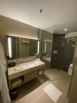 Le Méridien Phuket Mai Khao Beach Resort (Marriott International) Номера Photos