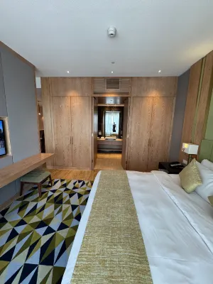 The Bentley Luxury Hotel & Suites Номера Photos