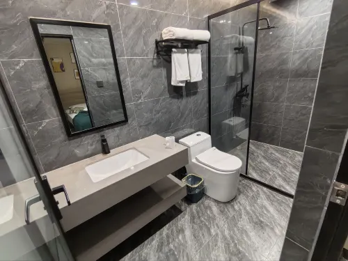 Haomian Monsoon Hotel (Chengdu Tianfu International Airport Branch) Rooms Photos