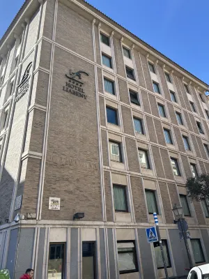 Hotel Liabeny Exterior Photos