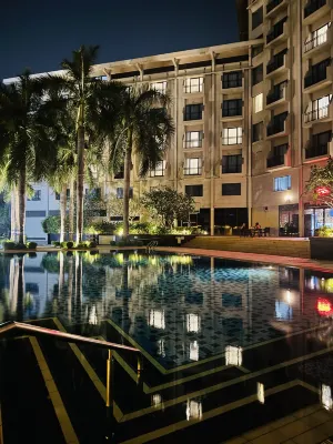 Radisson Blu Dhaka Water Garden Photos