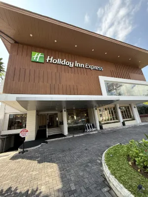 Holiday Inn Express Bali Sunset Road Außen Photos