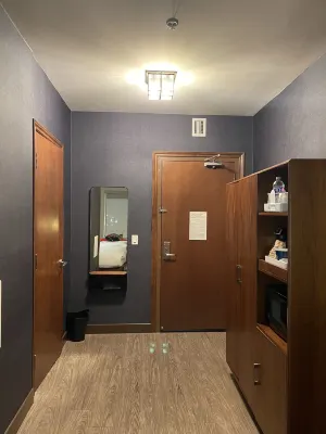 Delta Hotels Calgary Downtown Rooms Photos