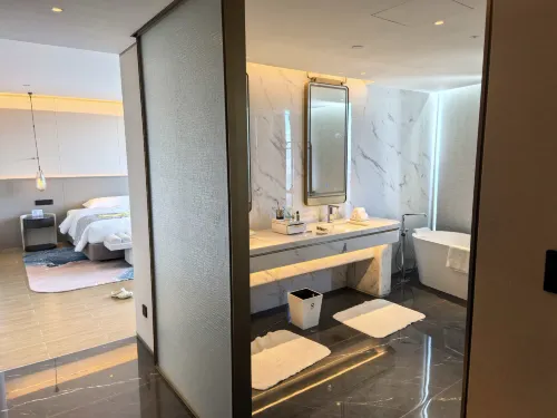 Hainan Sangem Moon Hotel  Rooms Photos