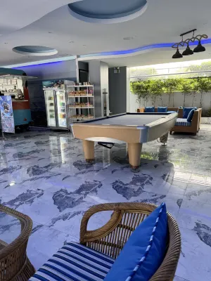 Akira Pattaya Photos