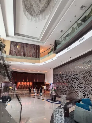 Grand City Hall Hotel Area Publik Photos