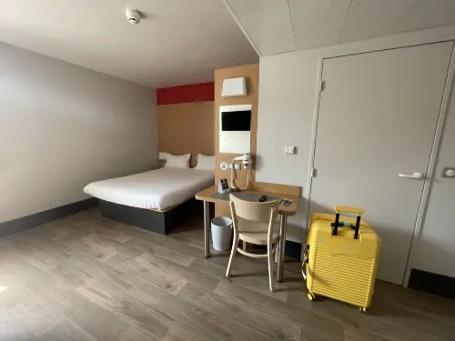B&B HOTEL near Disneyland® Paris Zimmer Photos