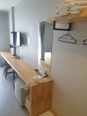 Easy Hotel Zimmer Photos