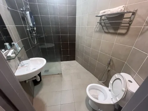 B Lot Hotel Camere Photos