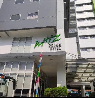Whiz Prime Hotel Basuki Rahmat Malang Eksterior Photos
