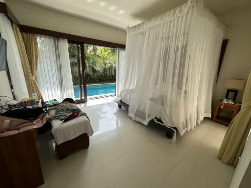 The Awan Villas Kamar Photos