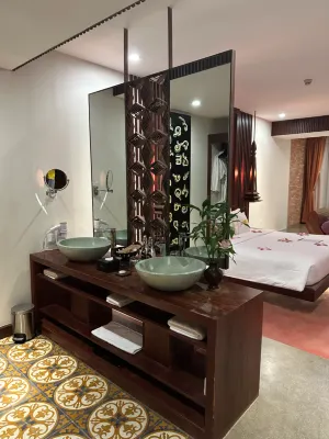 Golden Temple Boutique Photos