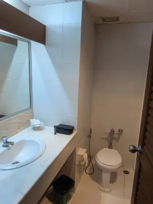 Songphanburi Hotel Zimmer Photos