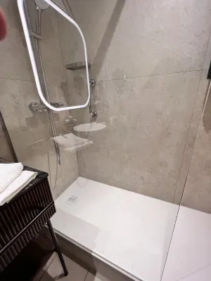 Moxy Cologne Muelheim Chambres Photos