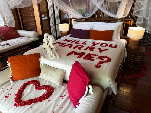 The Float House River Kwai Zimmer Photos