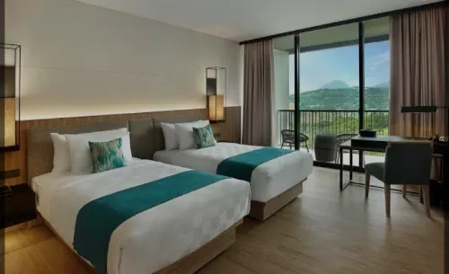 Royal Tulip Golf Resort Gunung Geulis Zimmer Photos